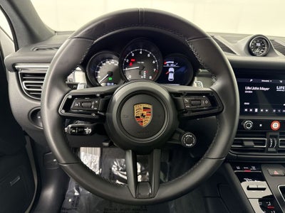 2026 Porsche Macan AWD
