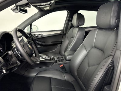 2026 Porsche Macan AWD