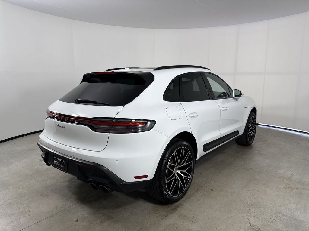 2026 Porsche Macan AWD