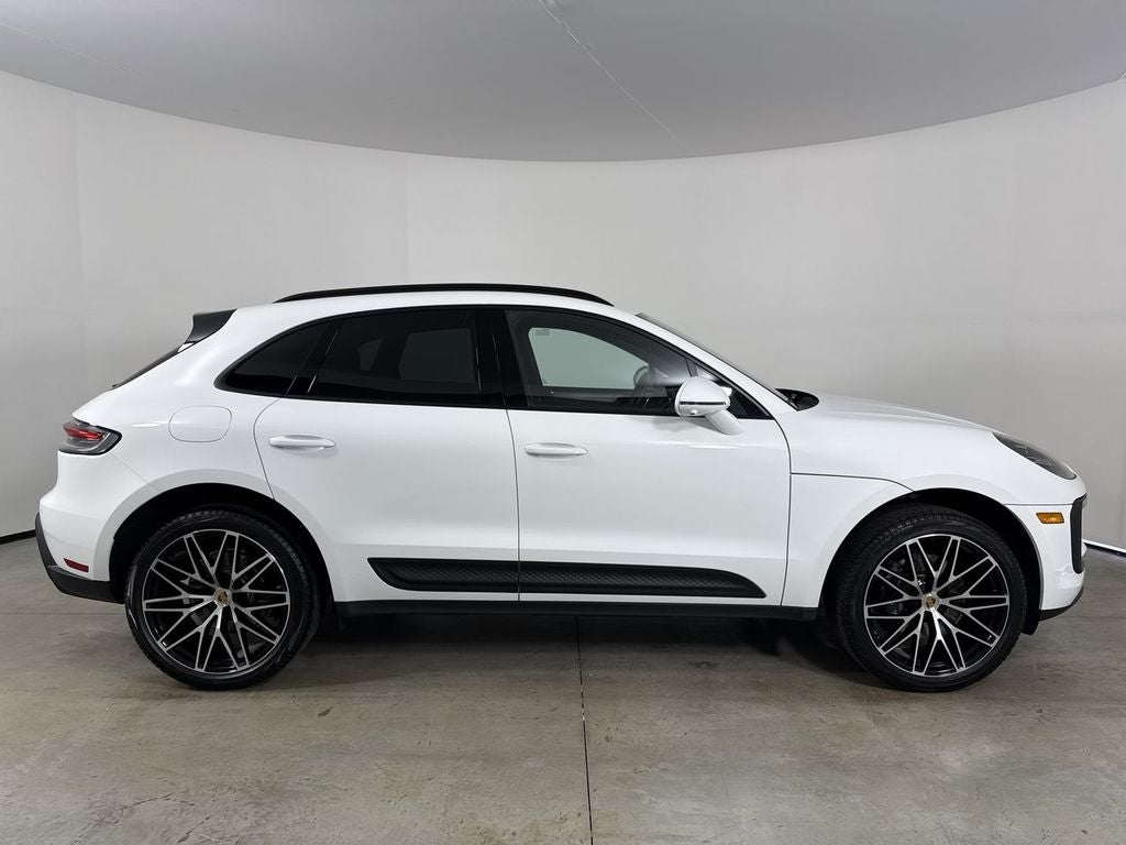 2026 Porsche Macan AWD