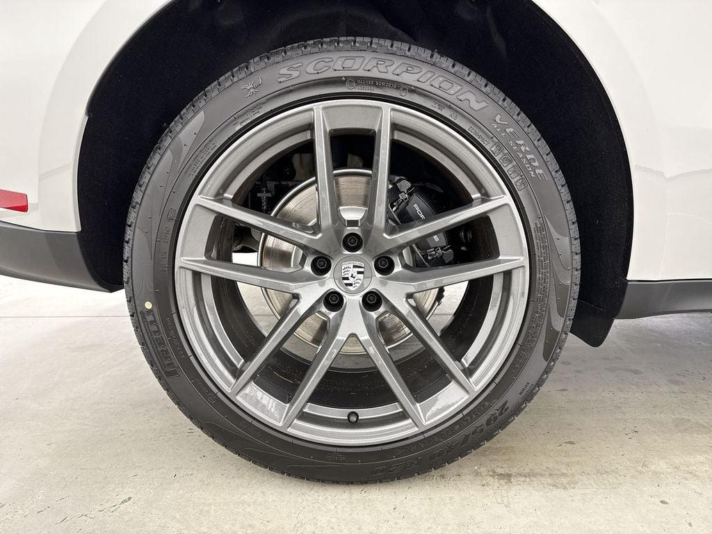 2026 Porsche Macan T