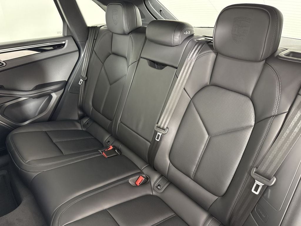 2026 Porsche Macan T