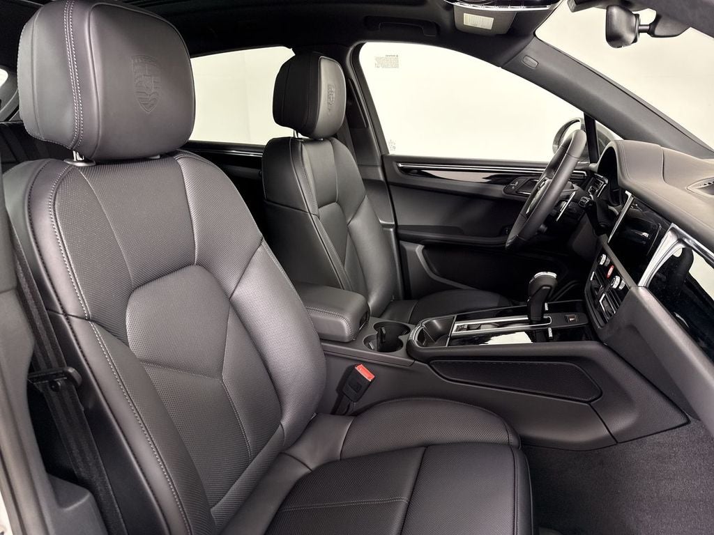 2026 Porsche Macan T