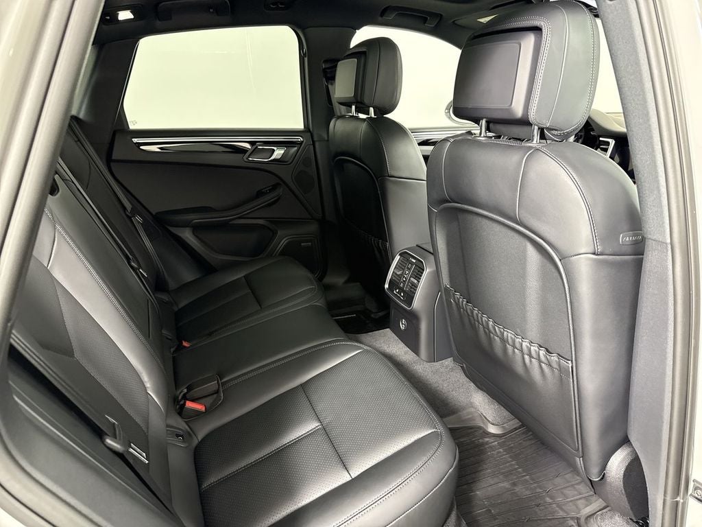 2026 Porsche Macan T