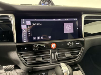 2026 Porsche Macan T