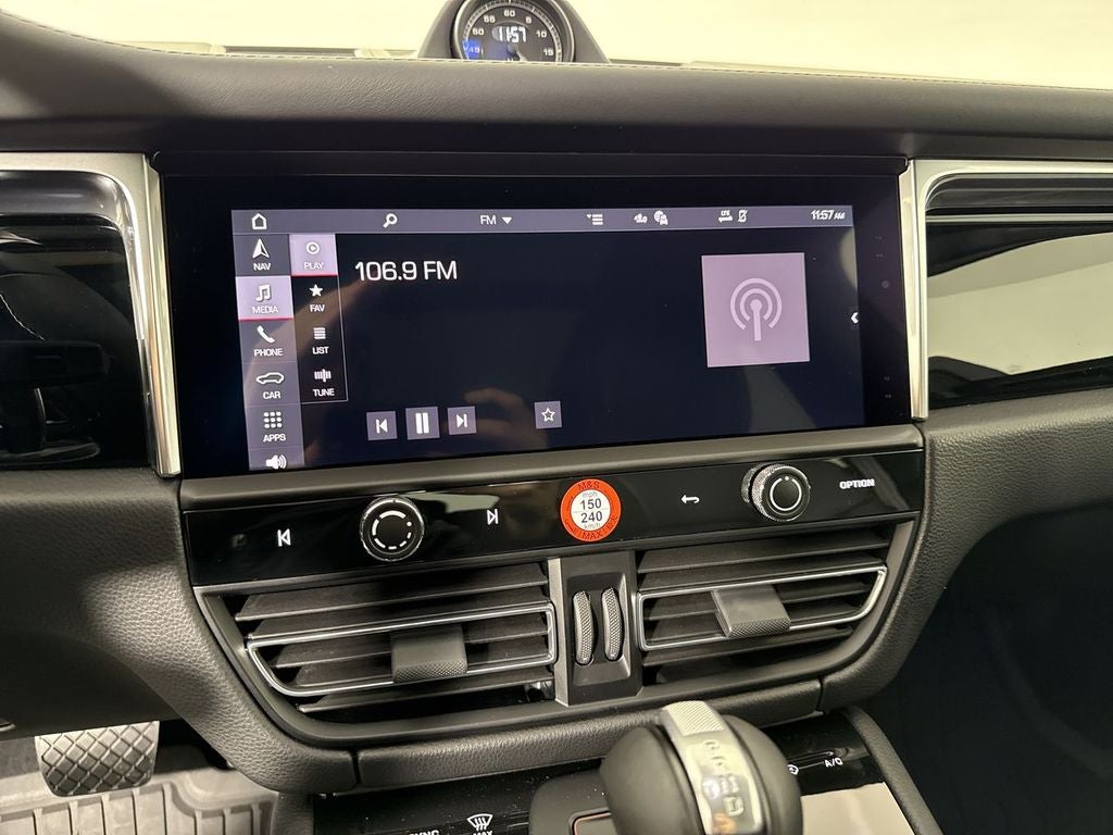 2026 Porsche Macan T