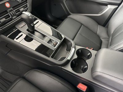 2026 Porsche Macan T