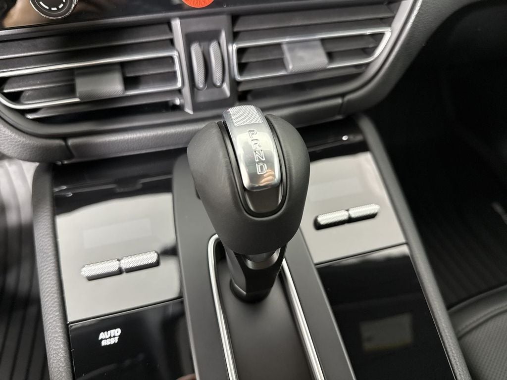 2026 Porsche Macan T