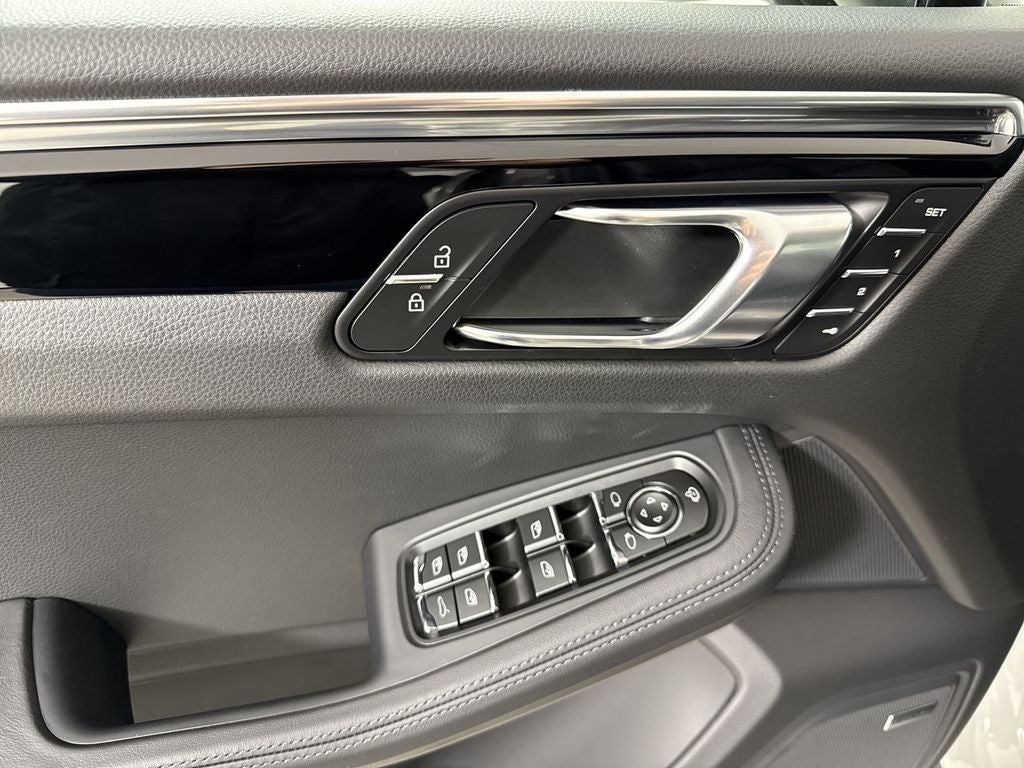 2026 Porsche Macan T