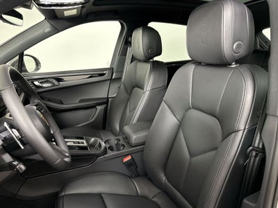 2026 Porsche Macan T