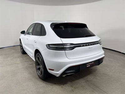 2026 Porsche Macan AWD