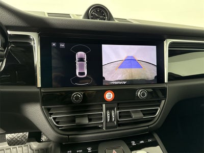 2026 Porsche Macan AWD