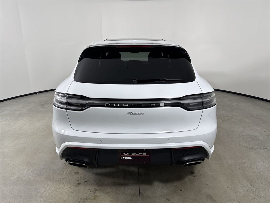 2026 Porsche Macan AWD