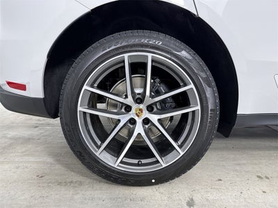 2026 Porsche Macan AWD