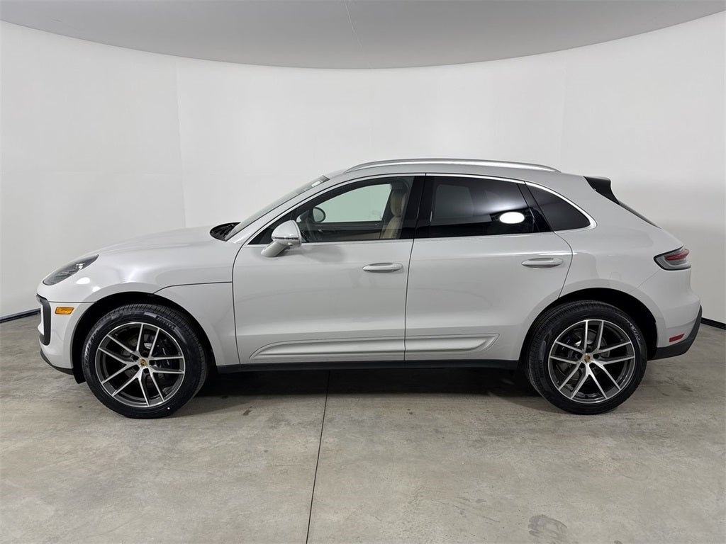 2026 Porsche Macan AWD