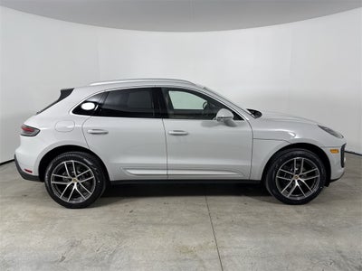 2026 Porsche Macan AWD