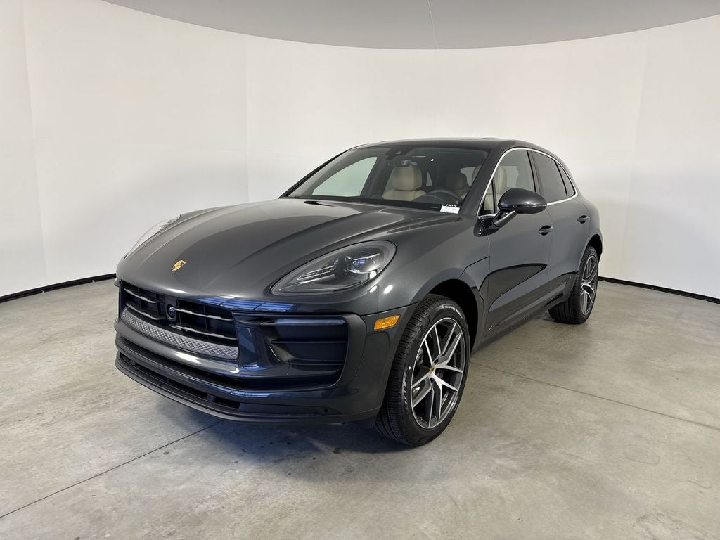2026 Porsche Macan Macan