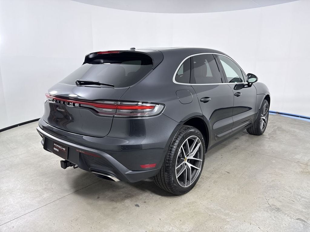 2026 Porsche Macan Macan