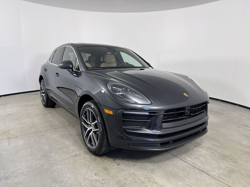 2026 Porsche Macan Macan