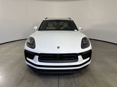 2026 Porsche Macan AWD