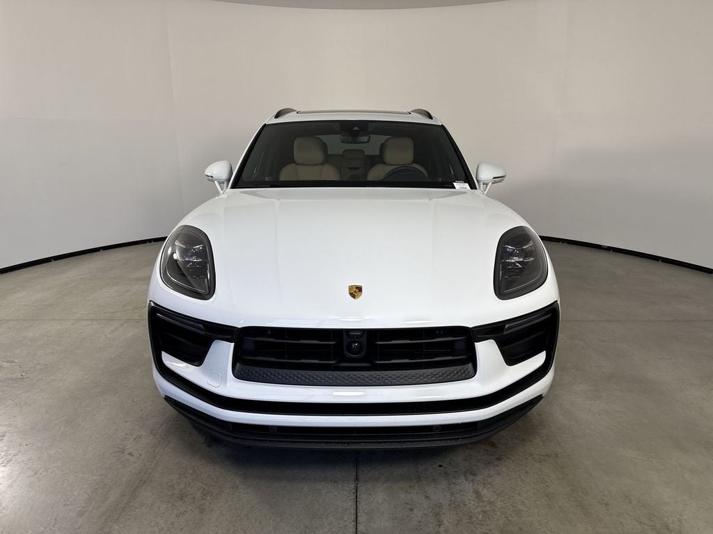 2026 Porsche Macan AWD
