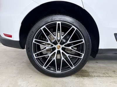 2026 Porsche Macan AWD