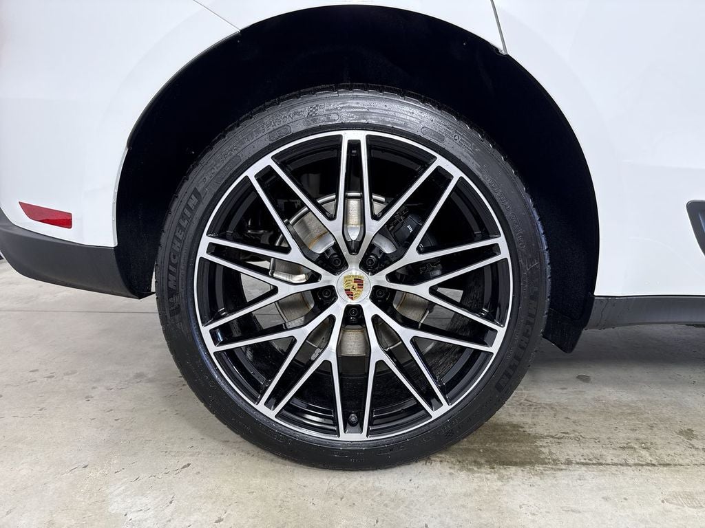 2026 Porsche Macan AWD