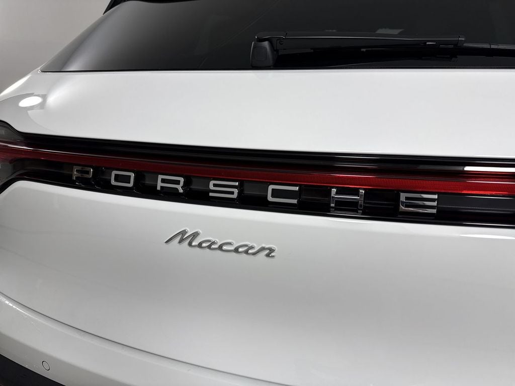 2026 Porsche Macan AWD