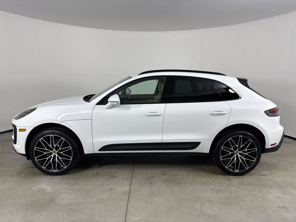 2026 Porsche Macan AWD