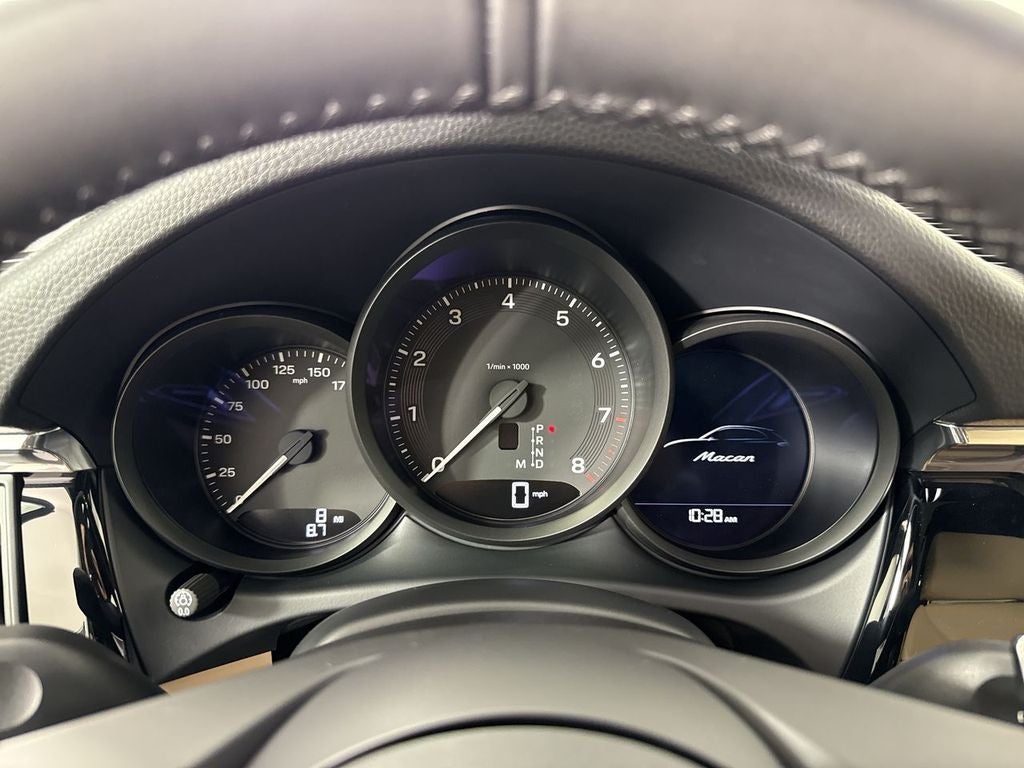 2026 Porsche Macan AWD