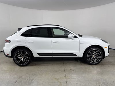 2026 Porsche Macan AWD