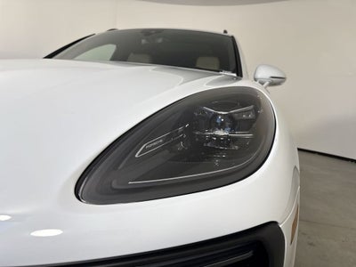 2026 Porsche Macan AWD