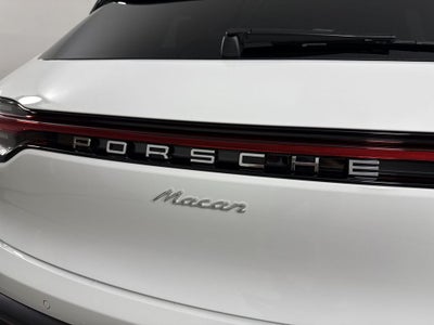 2026 Porsche Macan AWD