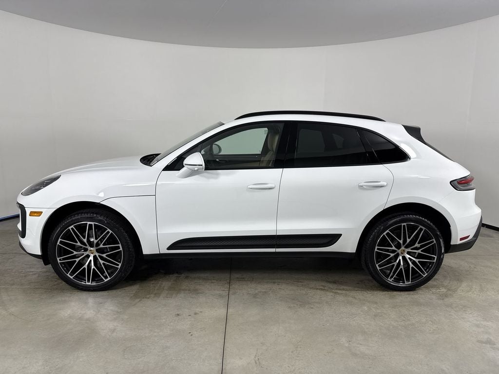 2026 Porsche Macan Macan
