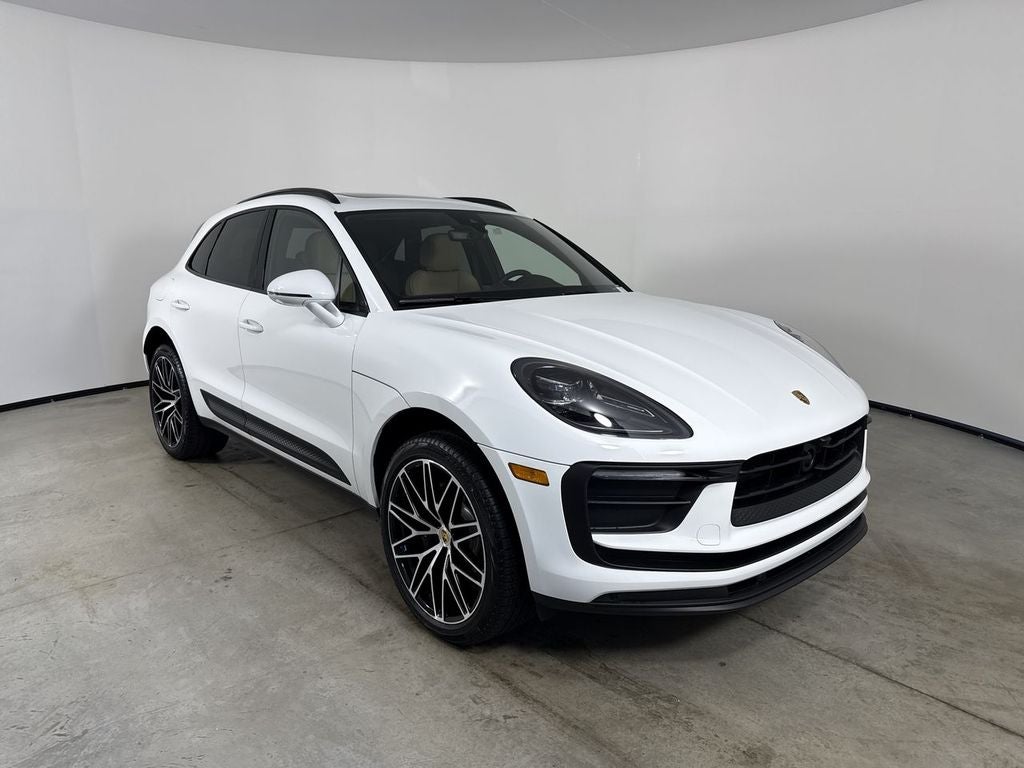 2026 Porsche Macan Macan