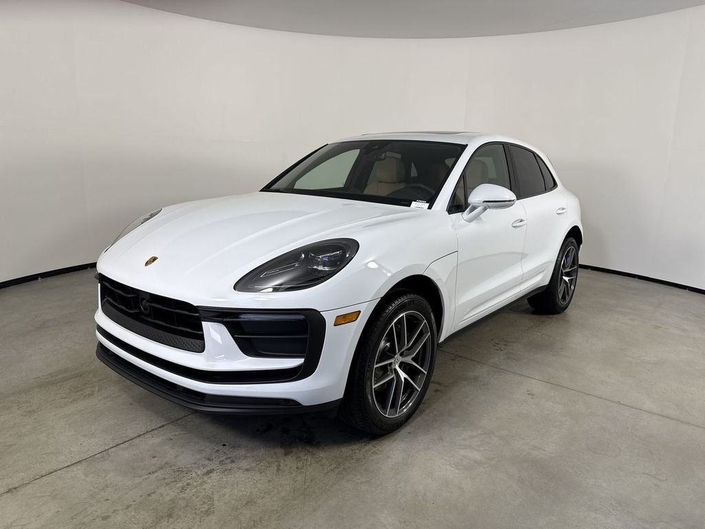 2026 Porsche Macan AWD