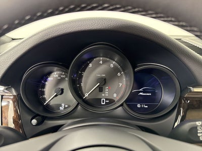 2026 Porsche Macan AWD