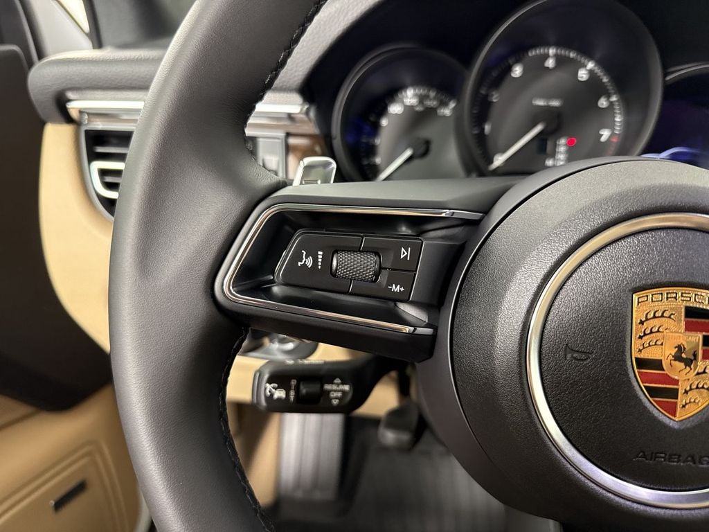 2026 Porsche Macan AWD