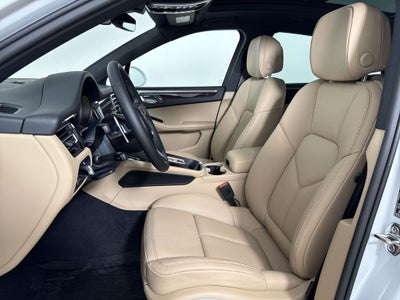 2026 Porsche Macan AWD