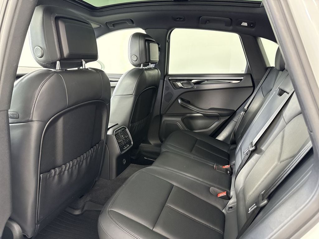 2023 Porsche Macan AWD