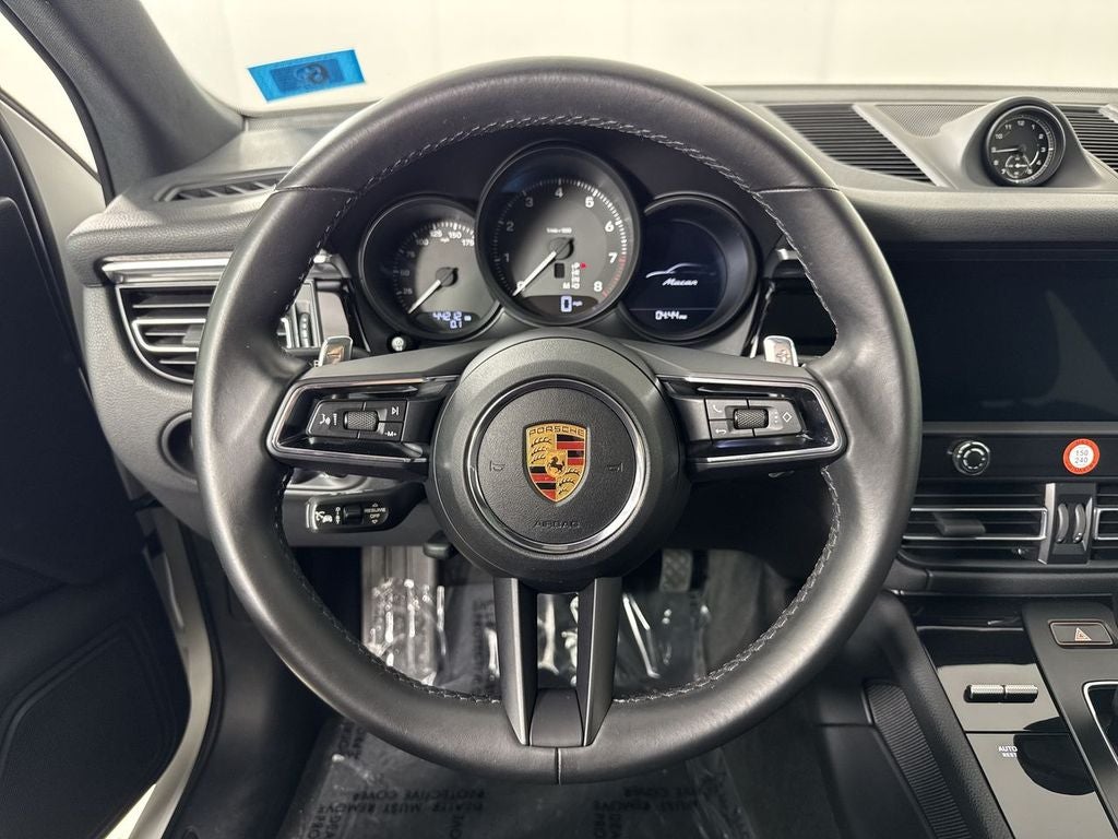 2023 Porsche Macan AWD