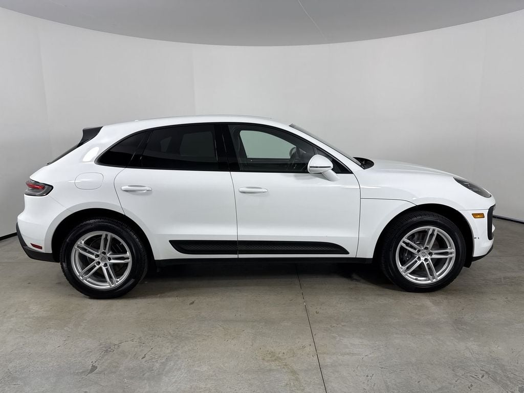 2023 Porsche Macan AWD