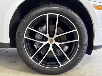 2024 Porsche Macan AWD