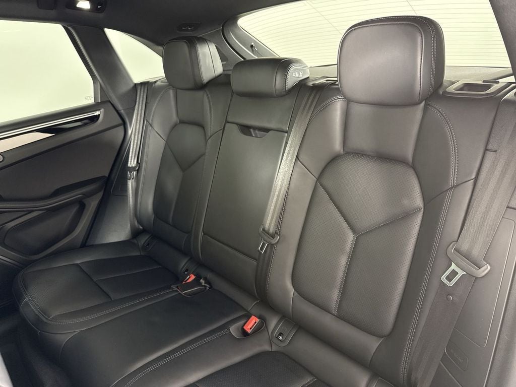 2024 Porsche Macan AWD