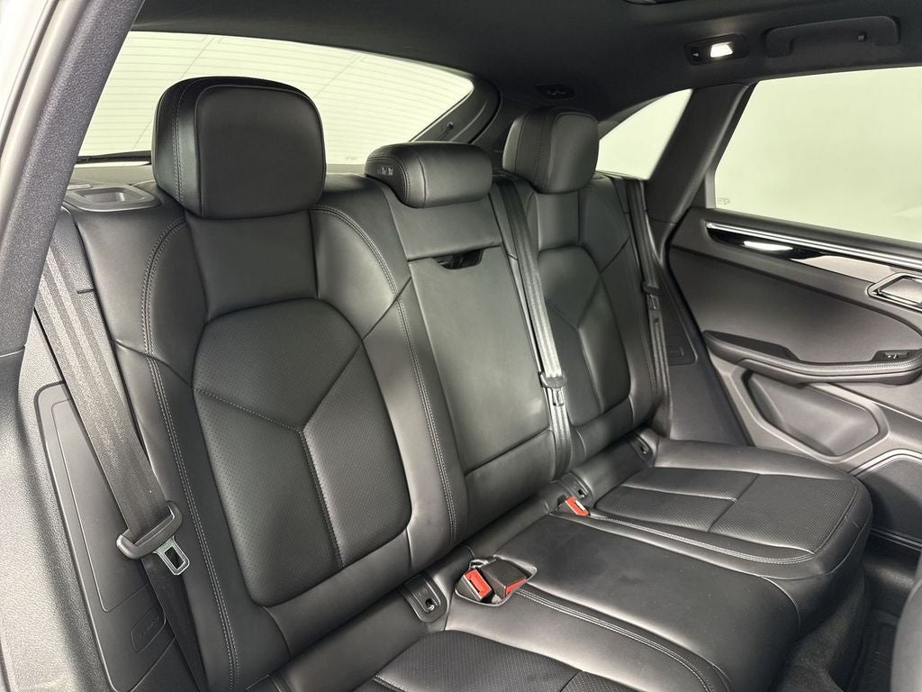 2024 Porsche Macan AWD