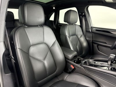 2024 Porsche Macan AWD