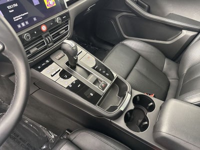 2024 Porsche Macan AWD