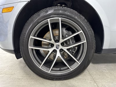 2025 Porsche Macan AWD