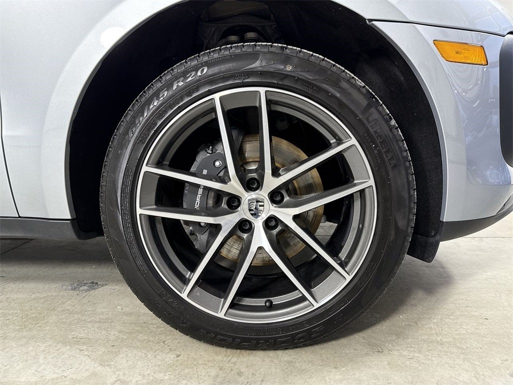 2025 Porsche Macan AWD