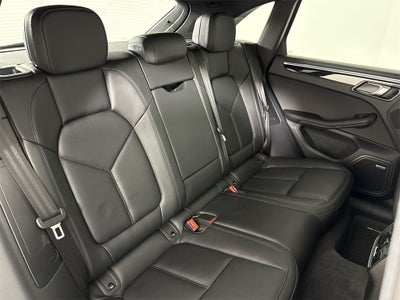 2025 Porsche Macan AWD